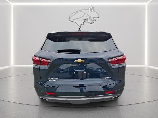 Midnight Blue Metallic 2021 Chevrolet Blazer PREMIER