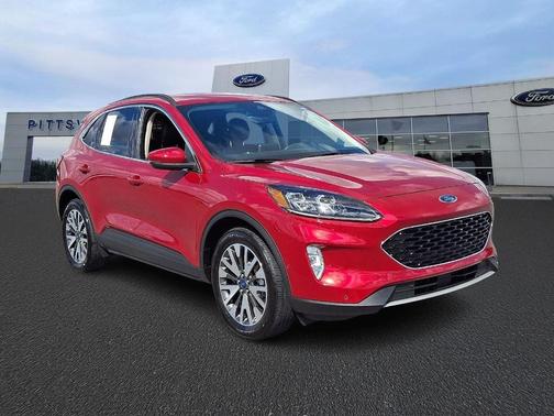 2020 Ford Escape Titanium