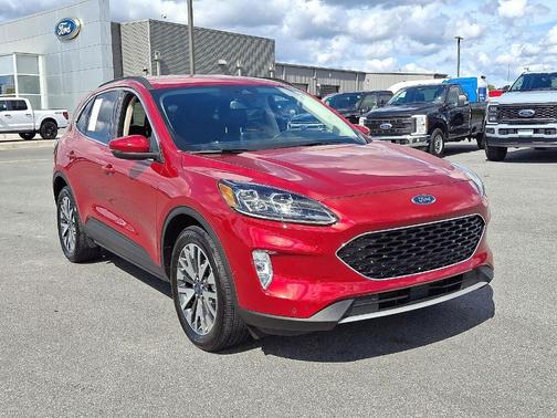 2020 Ford Escape Titanium