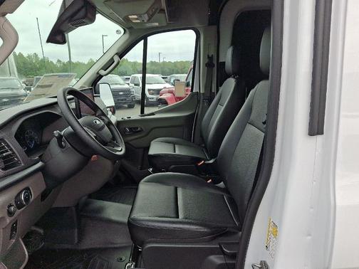 2025 Ford Transit-250 148 WB Medium Roof Cargo