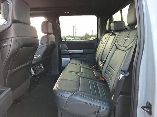 2025 Ford F-250 Platinum
