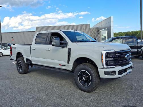 2025 Ford F-250 Platinum