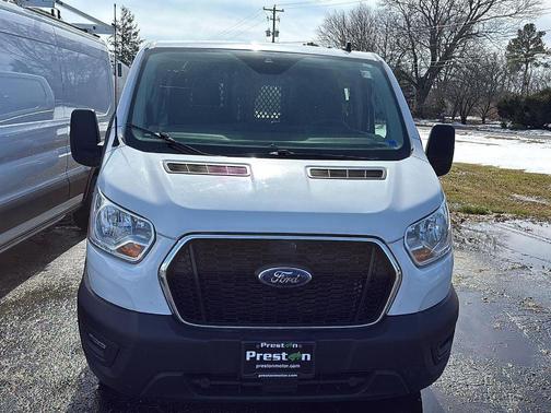 2022 Ford Transit-250 