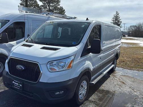 2022 Ford Transit-250 