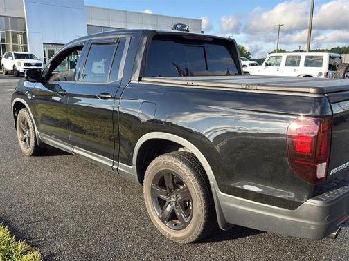 Crystal Black Pearl 2023 Honda Ridgeline BLACK EDITION