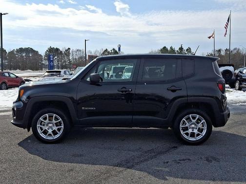 2023 Jeep Renegade Latitude