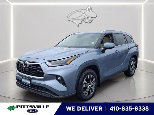 Moon Dust 2024 Toyota Highlander XLE