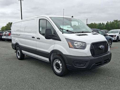 2025 Ford Transit-250 130 WB
