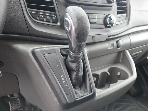 2025 Ford Transit-250 130 WB
