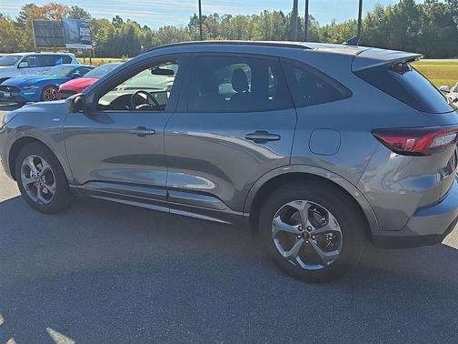 2023 Ford Escape ST-Line Select