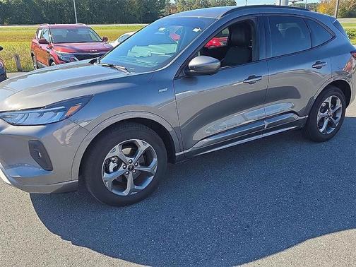 2023 Ford Escape ST-Line Select