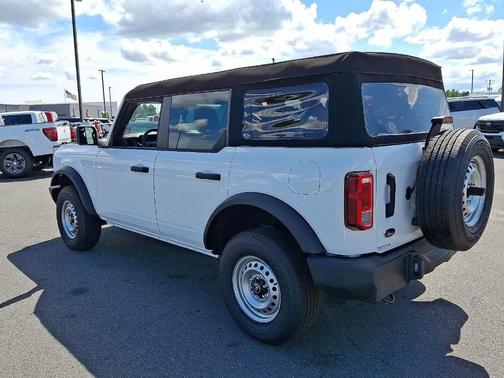 2025 Ford Bronco Base