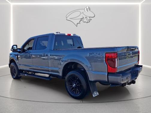 Carbonized Gray 2022 Ford F-250 Lariat