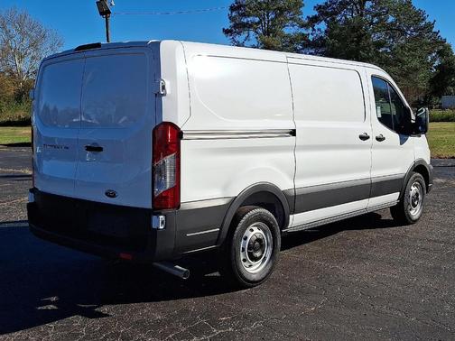 2025 Ford Transit-150 