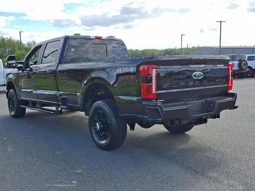 2026 Ford F-350 XLT