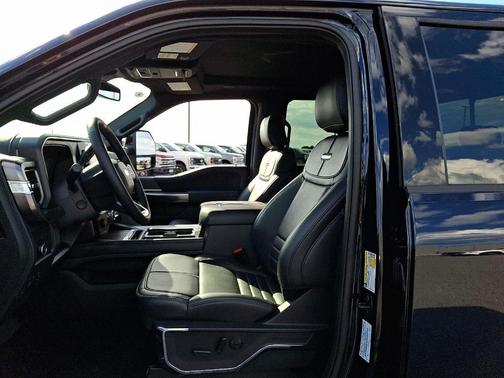 2025 Ford F-350 Platinum