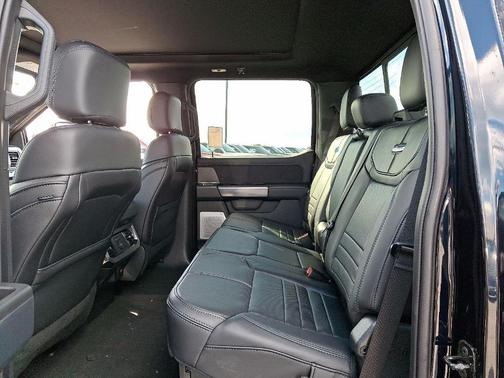 2025 Ford F-350 Platinum