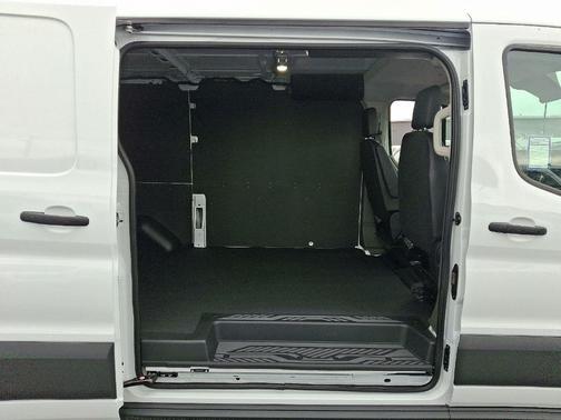 2025 Ford Transit-250 130 WB