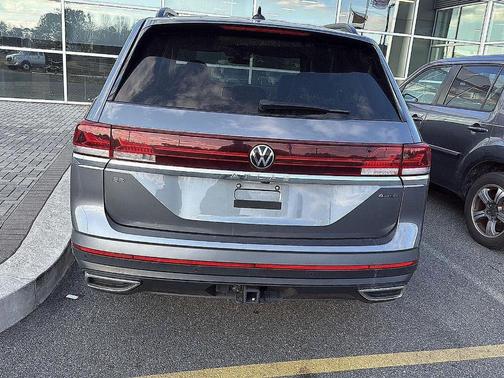 2024 Volkswagen Atlas 2.0T SE