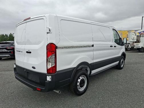 2025 Ford Transit-250 130 WB