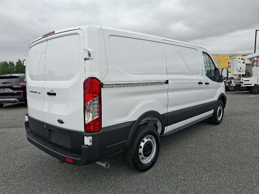 2025 Ford Transit-250 130 WB