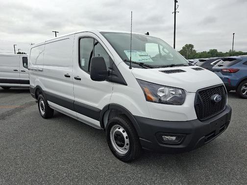 2025 Ford Transit-250 130 WB