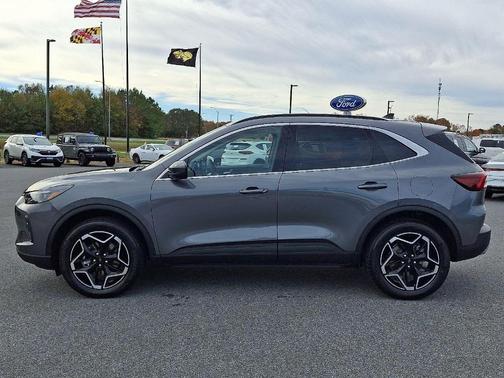 2025 Ford Escape Platinum