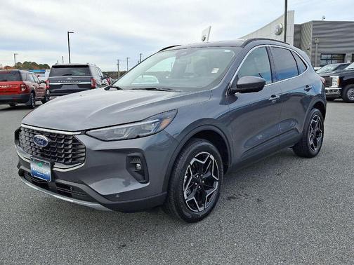 2025 Ford Escape Platinum