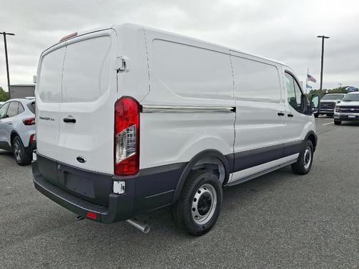 2025 Ford Transit-250 130 WB