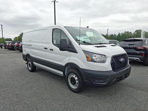 2025 Ford Transit-250 130 WB