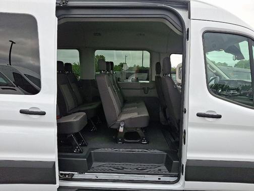 2025 Ford Transit-350 XLT 148 WB Medium Roof Passenger