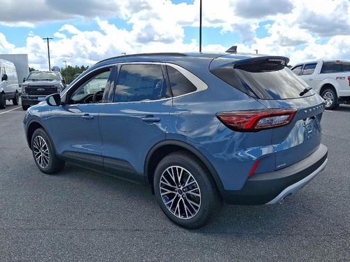 2025 Ford Escape PHEV