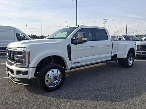 2026 Ford F-450 Platinum
