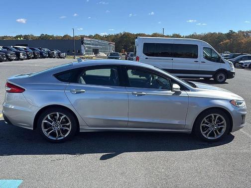 2020 Ford Fusion SEL