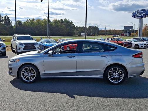 2020 Ford Fusion SEL