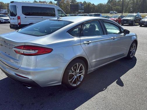 2020 Ford Fusion SEL