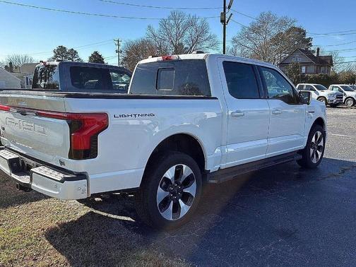 2022 Ford F-150 Lightning XLT