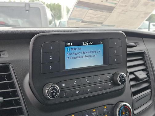 2025 Ford Transit-250 148 WB Medium Roof Cargo