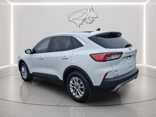 OXFORD WHITE 2022 Ford Escape SE