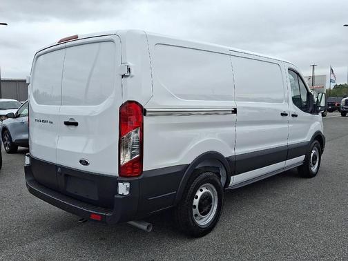 2025 Ford Transit-150 