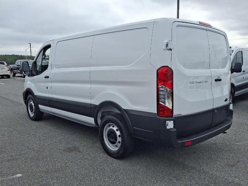 2025 Ford Transit-150 