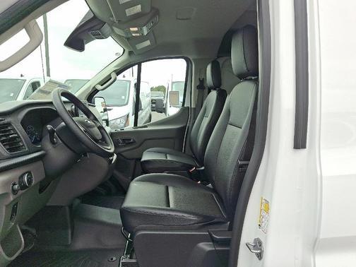 2025 Ford Transit-150 