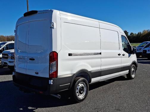 2025 Ford Transit-250 148 WB Medium Roof Cargo
