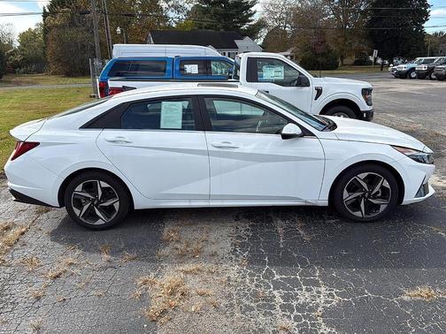 2023 Hyundai ELANTRA HEV Limited