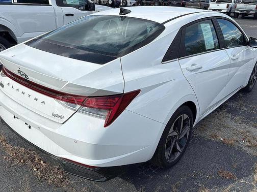 2023 Hyundai ELANTRA HEV Limited