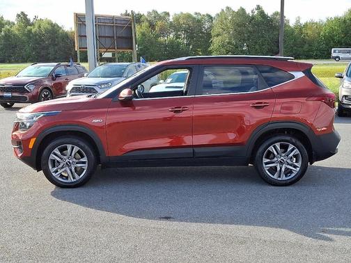 2023 Kia Seltos S