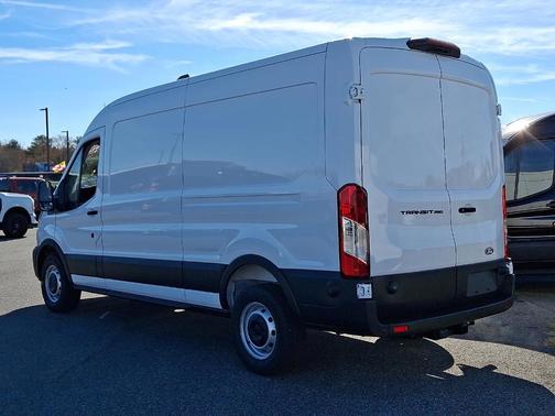 2026 Ford Transit-250 148 WB Medium Roof Cargo