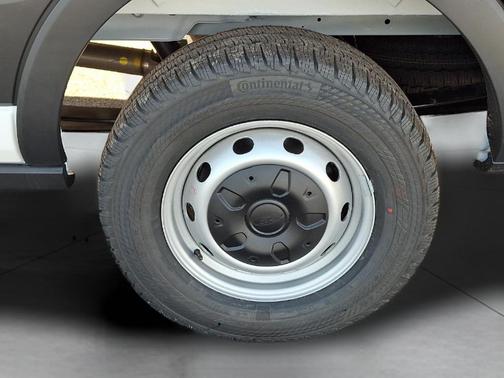 Oxford White 2026 Ford Transit-250 148 WB Medium Roof Cargo