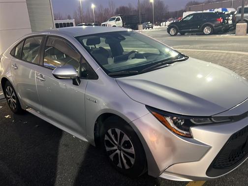 2020 Toyota Corolla Hybrid LE