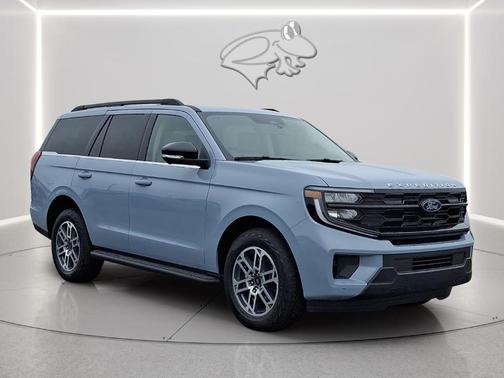 Glacier Gray Metallic 2026 Ford Expedition Active